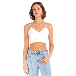 Top Corto Con Textura Y Cordón