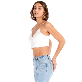 Top Corto Con Textura Y Cordón