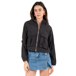 Chamarra Corta Rompevientos Con Bolsas