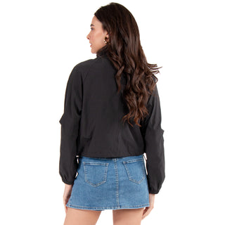 Chamarra Corta Rompevientos Con Bolsas