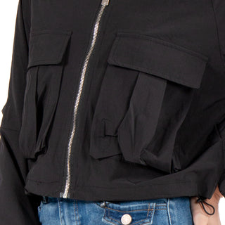 Chamarra Corta Rompevientos Con Bolsas