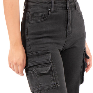 Jeans Cargo Fit Straight Con Bolsas