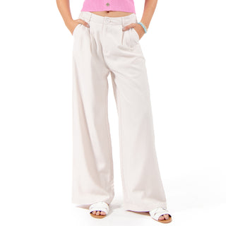 Pantalónes Con Un Estilo Fluido