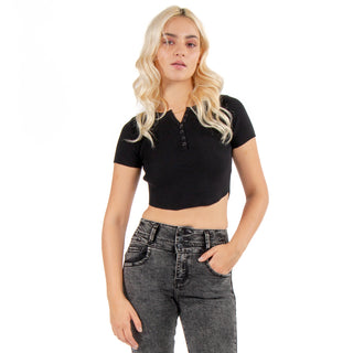 Playera Corta Henley Estilo De Verano