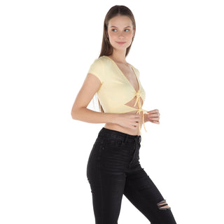 PLAYERA AMARRE AL FRENTE COLOR AMARILLO PARA MUJER FOREVER 21