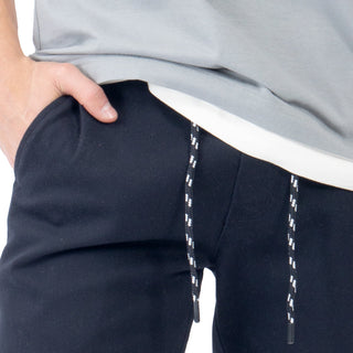 Jogger sólido con jareta ajustable