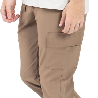 PANTALÓN JOGGER PARA HOMBRE DE NYLON BOLSAS LATERALES FOREVER 21