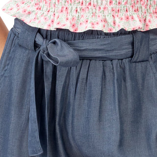 Short Relaxed Con Cintura Ajustable