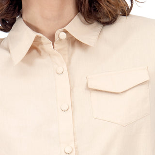Blusa Camisera Corta con Bolsillo