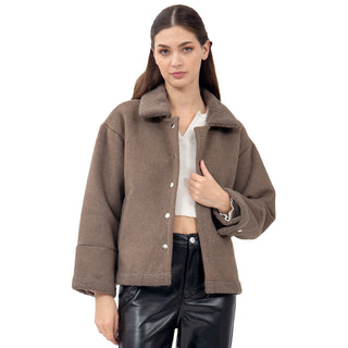 CHAMARRA PARA MUJER SUEDE SHERPA WITH BUTTONS FOREVER 21