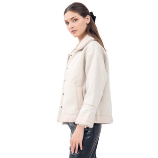 CHAMARRA PARA MUJER SUEDE SHERPA WITH BUTTONS FOREVER 21