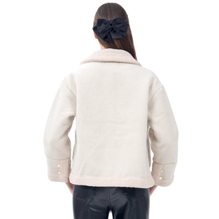 CHAMARRA PARA MUJER SUEDE SHERPA WITH BUTTONS FOREVER 21