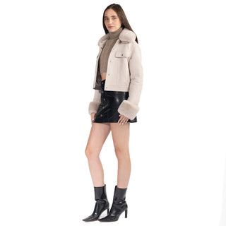 Chamarra suede con peluche en cuello