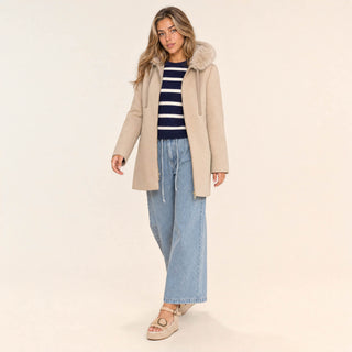 Chamarra con Capucha y Peluche para Mujer Forever 21 #color_hueso