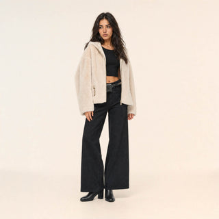 Chamarra Hoodie Oversized de Peluche para Mujer Forever 21 #color_hueso