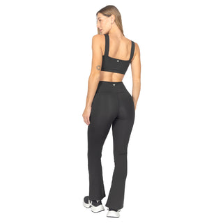 Pantalón Flare de cintura alta con split