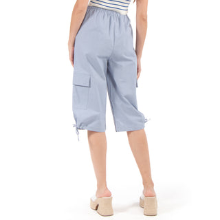 BREEZY SUMMER CAPRI PANTS WITH CARGO POCKETS