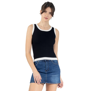 Playera sin Mangas con Contraste y Escote Redondo