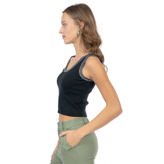 Top Corto Slim con Contraste