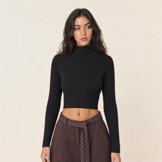 Playera Cropped Cuello Alto para Mujer Forever 21 #color_negro