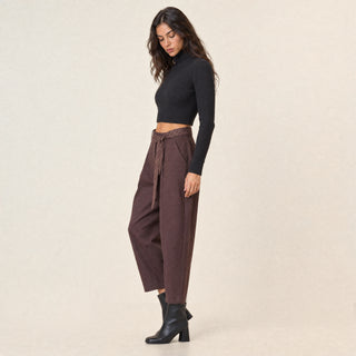 Playera Cropped Cuello Alto para Mujer Forever 21 #color_negro