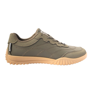 Tenis con Suela Dentada y Costuras Decorativas