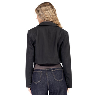 Saco Blazer Crop con Botón Único Al Frente