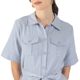 Vestido con Manga Corta y Cuatro Bolsas Frontales