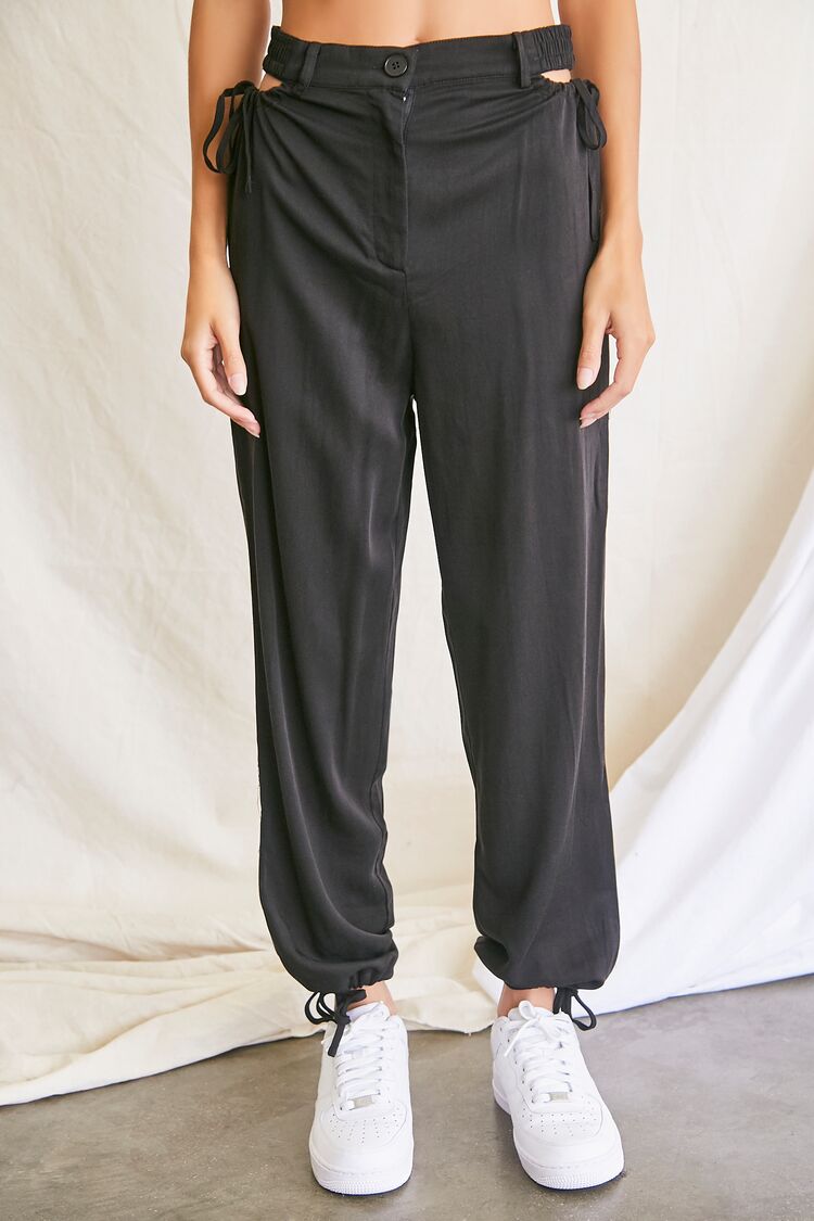 PANTALON NEGRO CON ABERTURA EN LA CINTURA