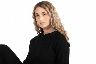 Suéter y pantalón negro vista 5